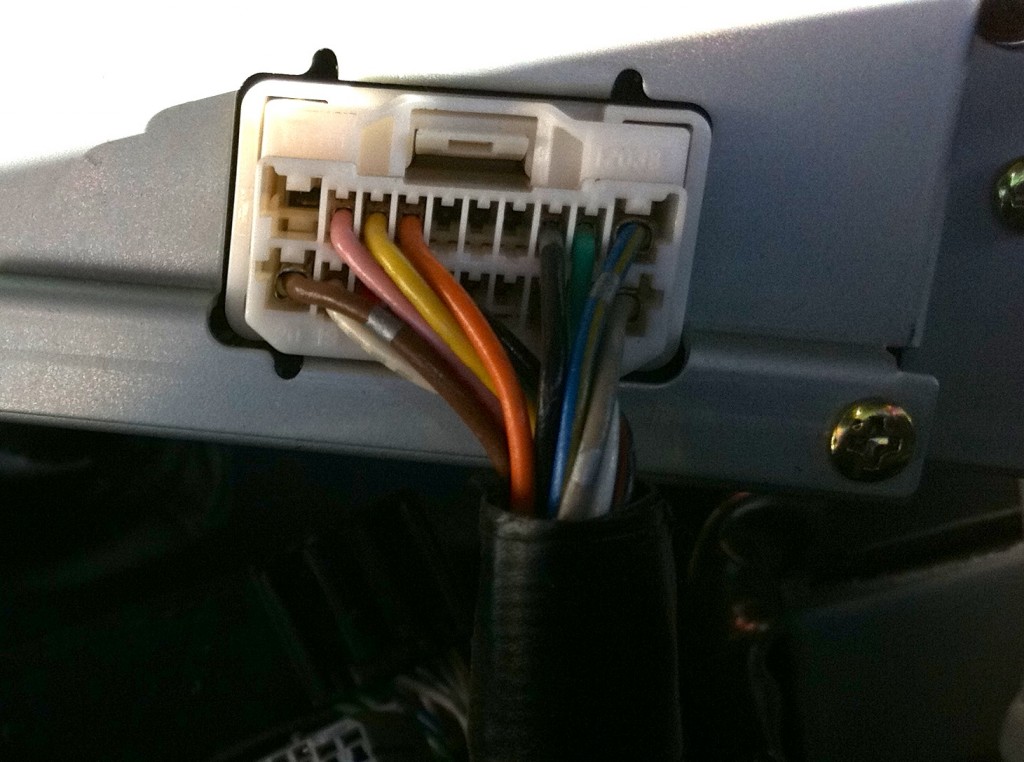 Stereo Wiring: Land Cruiser / LX 470 (1998-02) - TLC FAQ